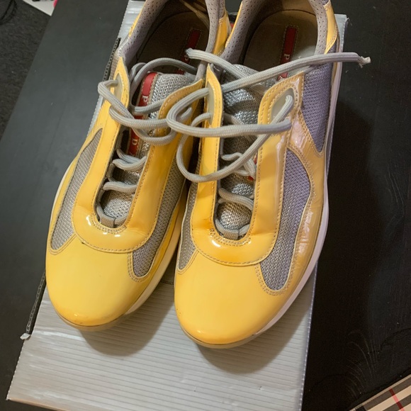 Prada shoes - Picture 4 of 12